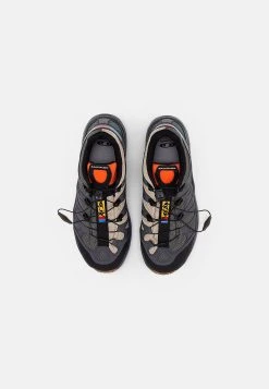 Salomon XA PRO 1 UNISEX - Baskets basses All 13 Salomon XA PRO 1 UNISEX - Baskets basses All -Salomon Soldes Magasin 2b46ceb2e856445c90bfc6ef38dc3d76