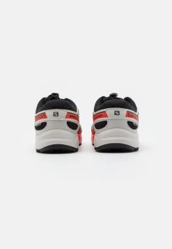 Salomon SPEEDCROSS CSWP UNISEX - Chaussures de marche Kids -Salomon Soldes Magasin 42e2ddbccab94cabb4c64806149e90c4