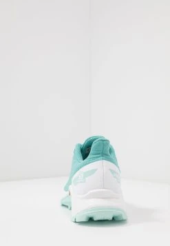 Salomon ALPHACROSS BLAST - Chaussures de marche Kids -Salomon Soldes Magasin 83eff1a5e7fb441ab8f7206a8d87e397